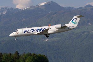 adria-airways-crj100